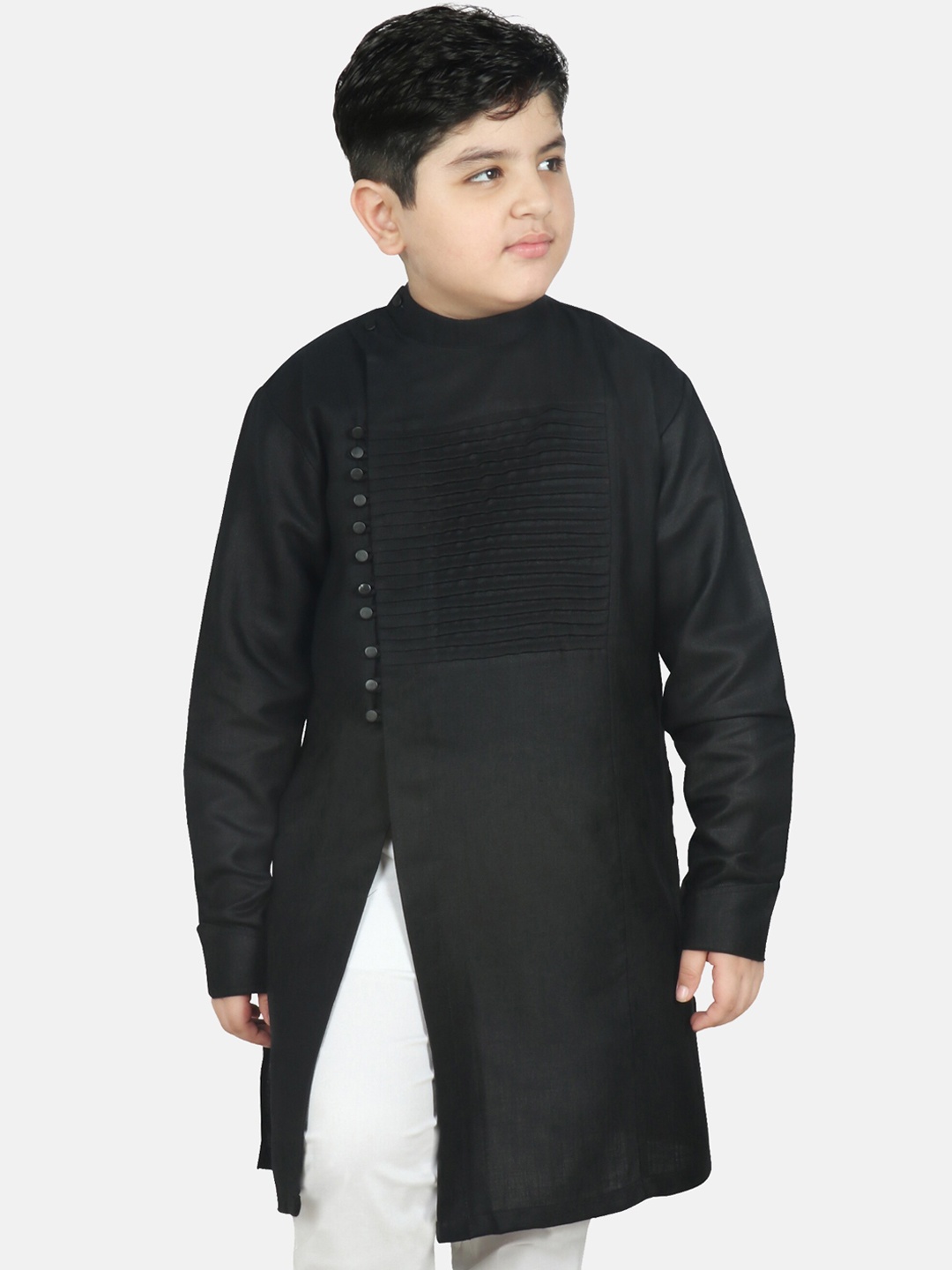 

SG YUVRAJ Boys Black Thread Work Kurta