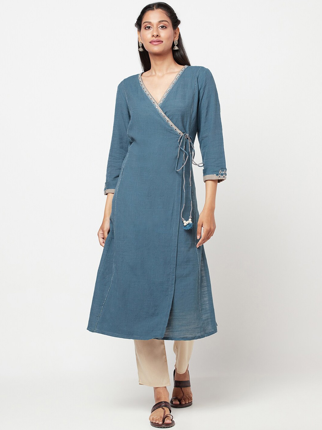 

Fabindia Women Blue Thread Work Kurta