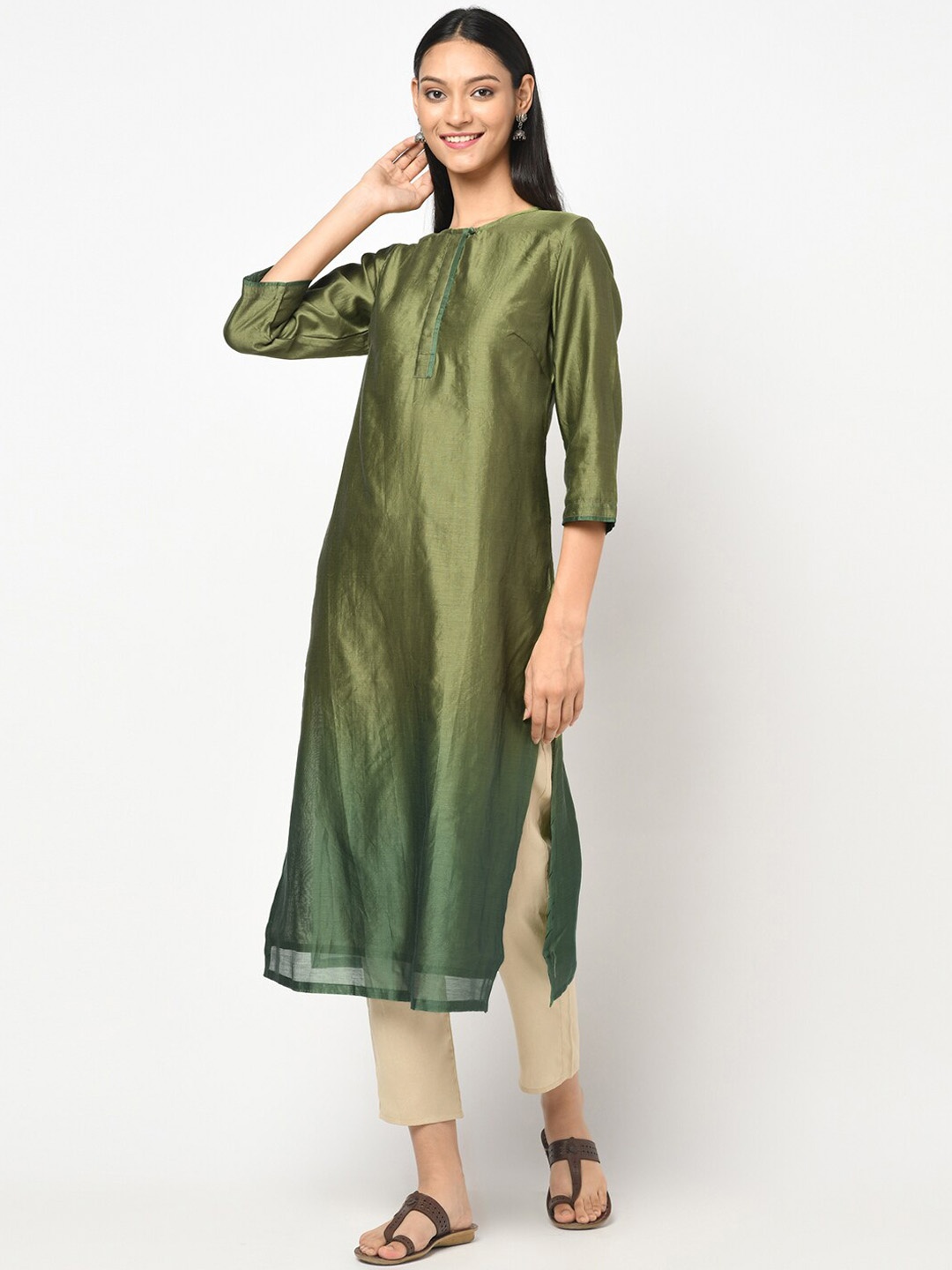 

Fabindia Women Green Flared Sleeves Thread Work Kurta