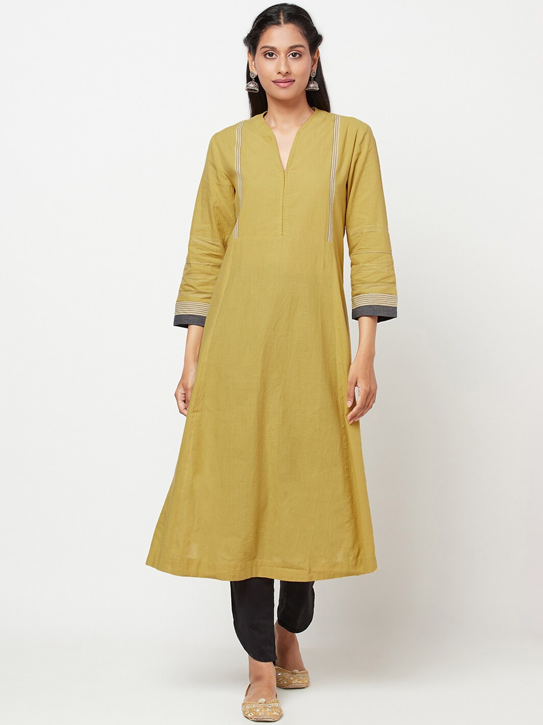 

Fabindia Women Yellow Thread Work Kurta