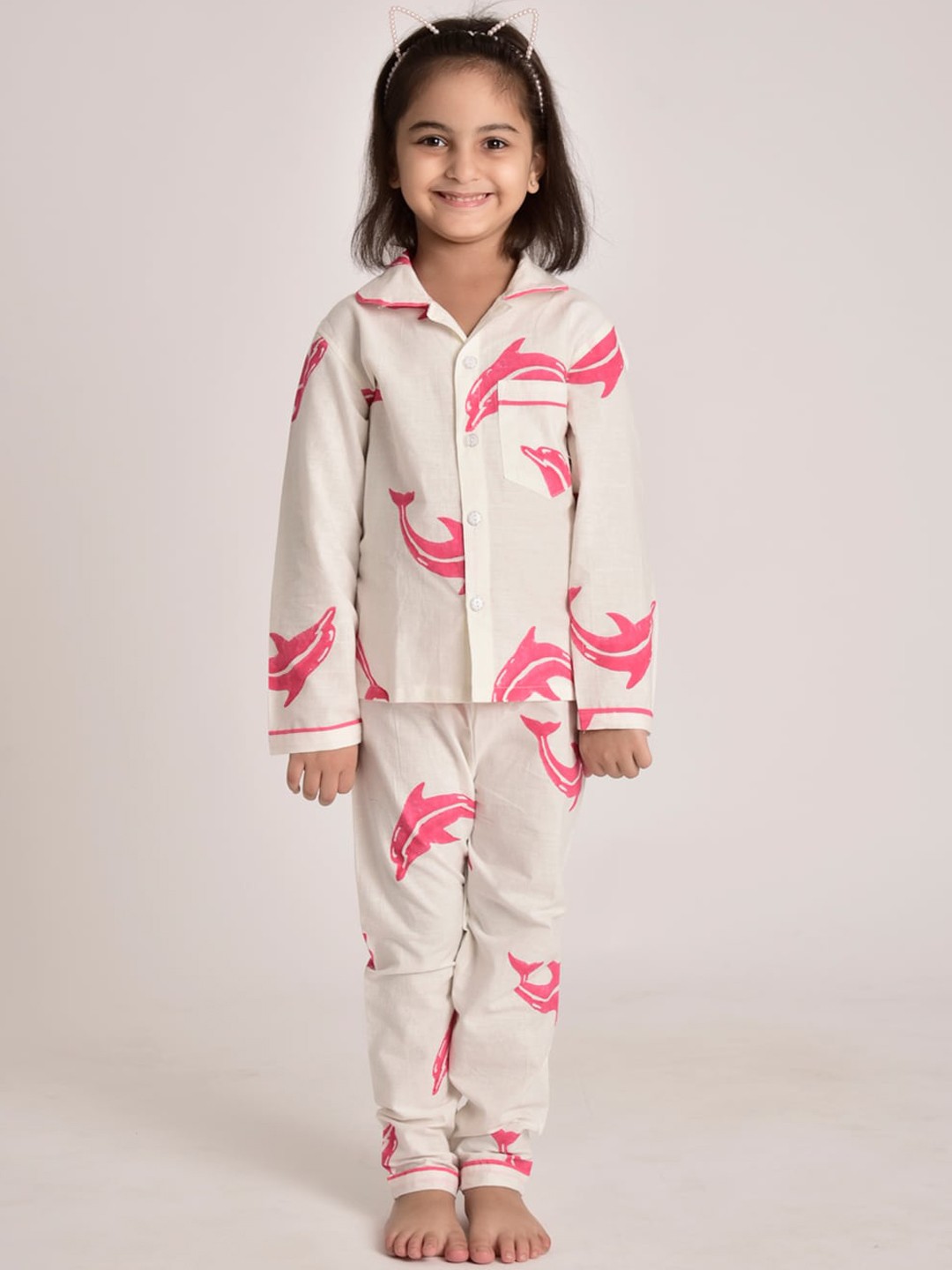 

CUTE LEMONS Kids White & Pink Conversational Printed Pure Cotton Night Suit