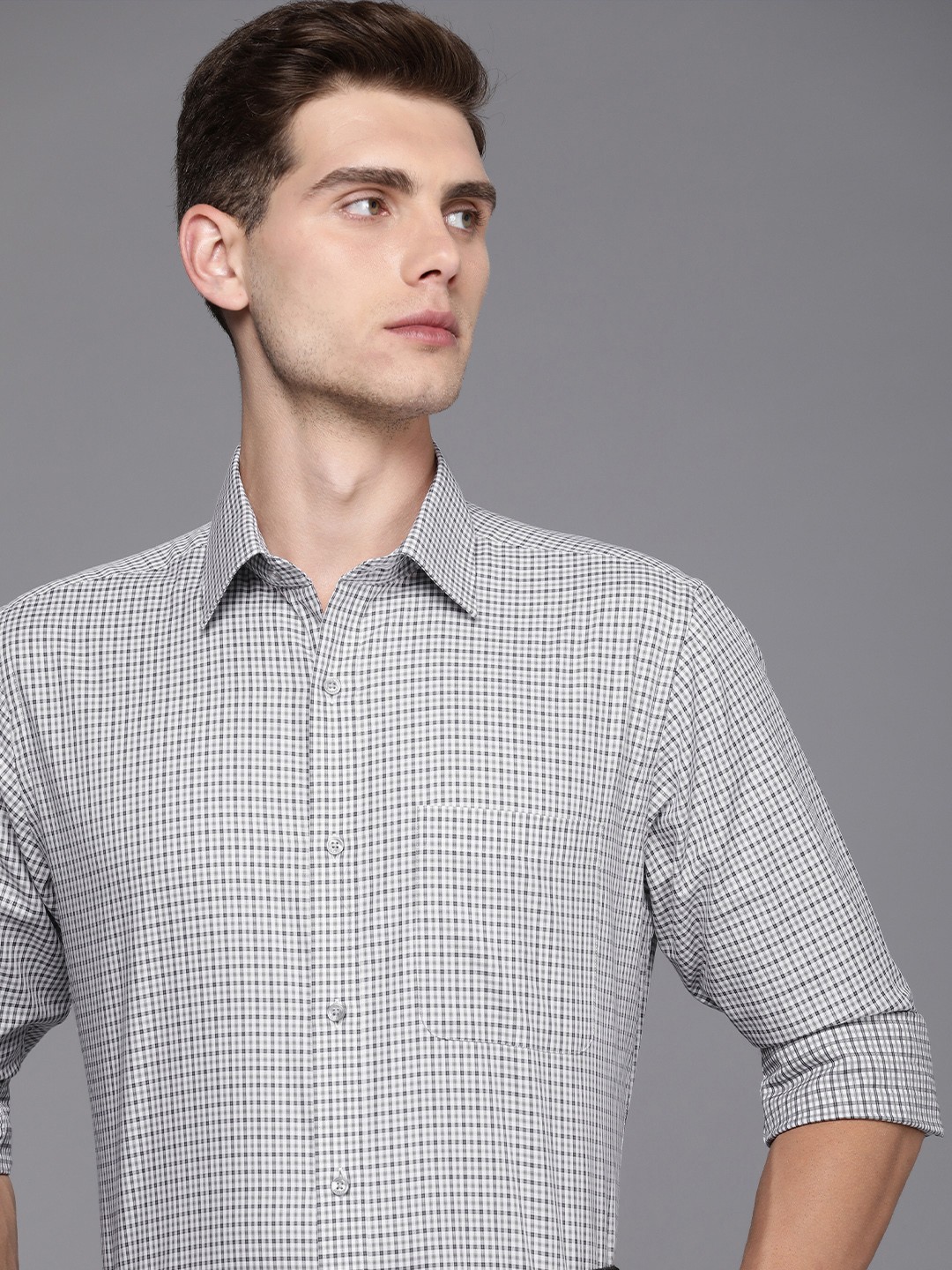 

Raymond Men Grey Slim Fit Shepherd Checks Pure Cotton Formal Shirt