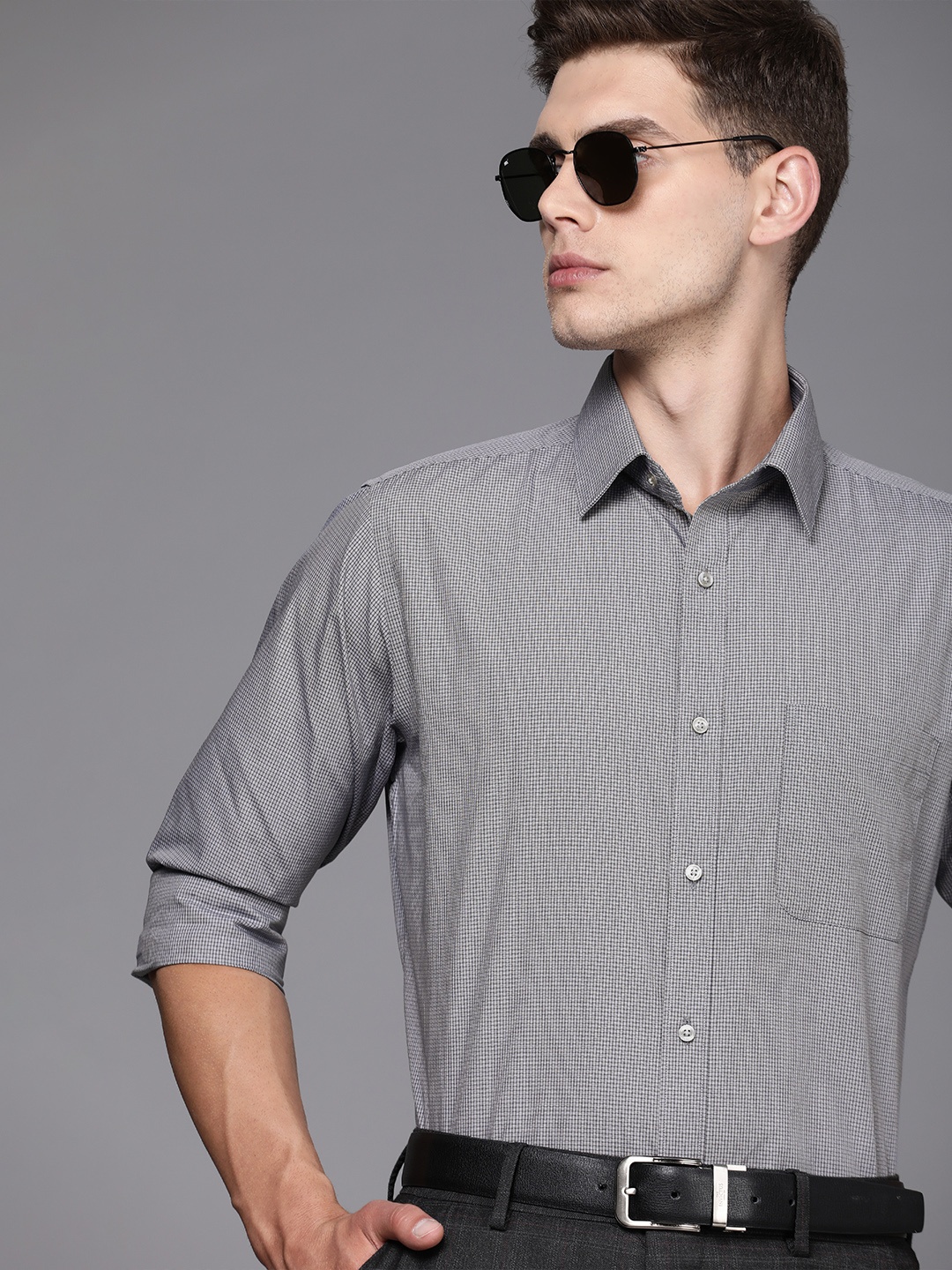 

Raymond Men Grey Slim Fit Micro Checks Pure Cotton Formal Shirt