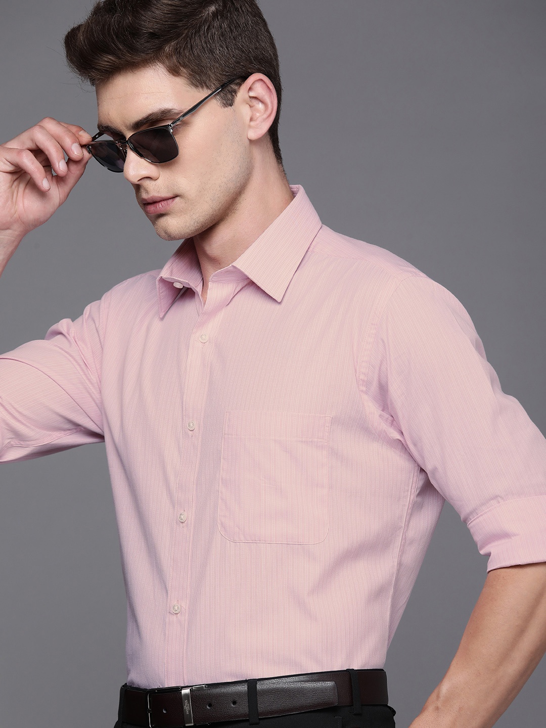 

Raymond Men Pink Slim Fit Striped Pure Cotton Formal Shirt