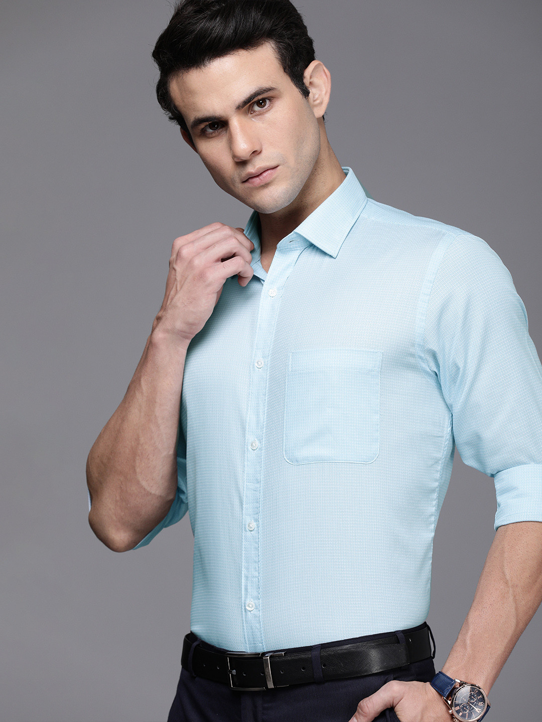 

Raymond Men Blue Slim Fit Textured Pure Cotton Formal Shirt