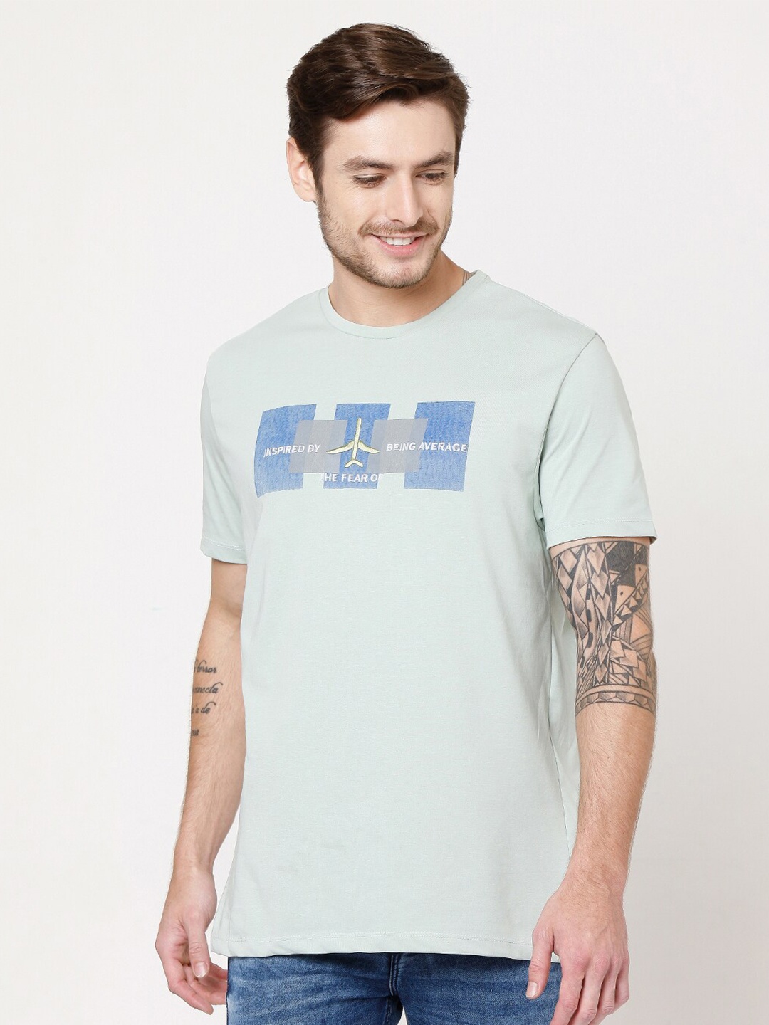

Rex Straut Jeans Men Green Typography Printed Applique Slim Fit T-shirt