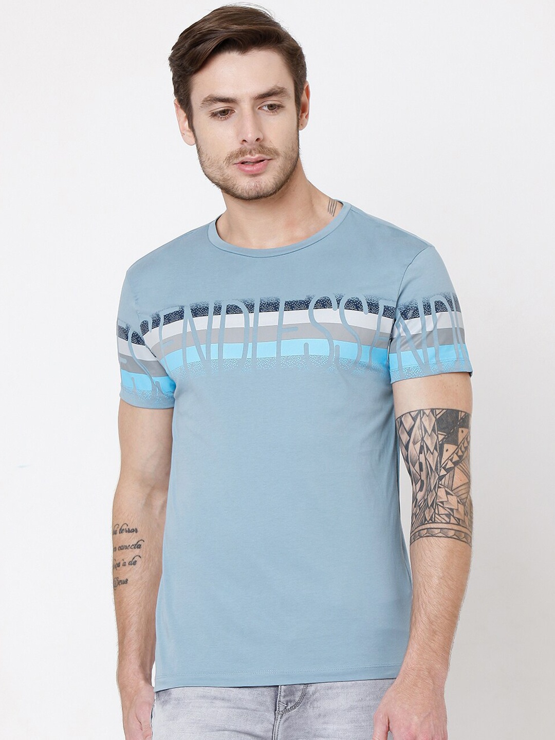 

Rex Straut Jeans Men Blue Typography Printed Applique Slim Fit T-shirt
