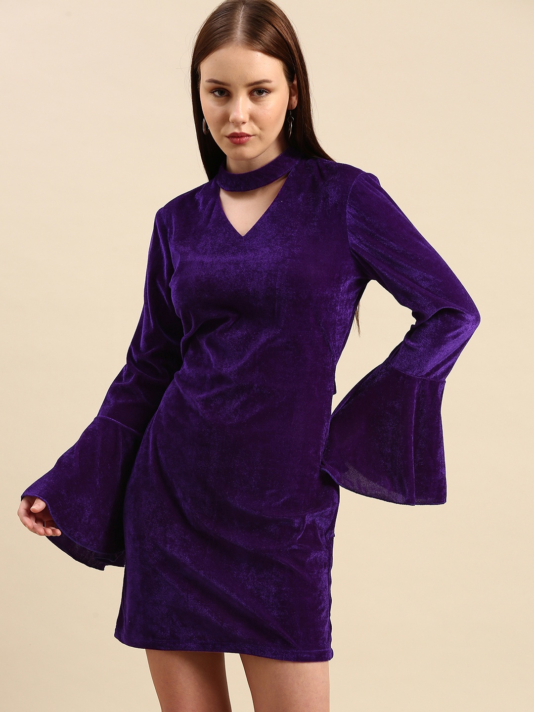 

DODO & MOA Navy Blue Solid Velvet Finish Bodycon Mini Dress