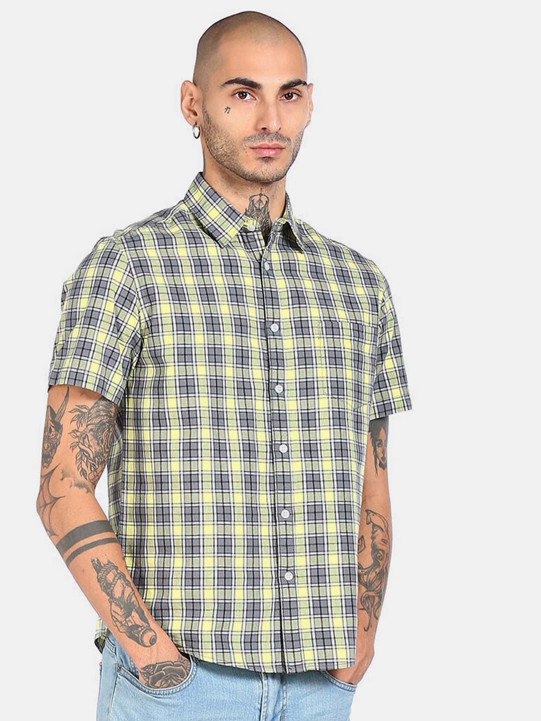 

Ruggers Men Grey & Yellow Checked Casual Shirt