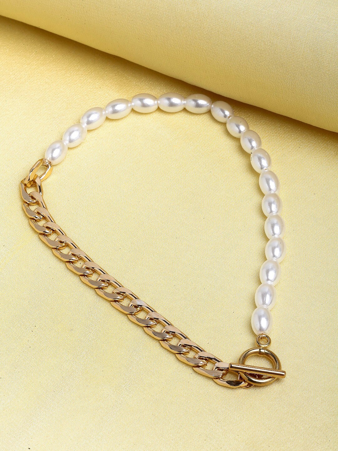 

Ferosh White Gold-Plated Pearl Choker