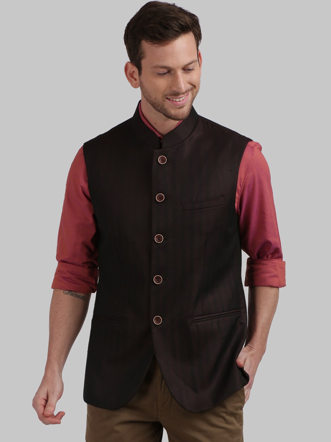 

ColorPlus Men Maroon Checked Woven Nehru Jacket