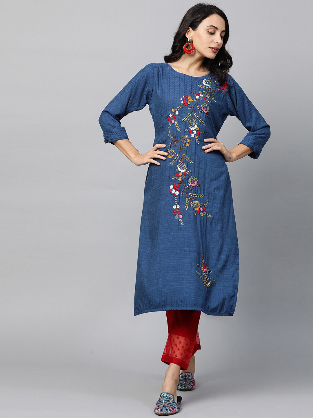

FASHOR Women Blue Floral Embroidered Flared Sleeves Thread Work Anarkali Kurta