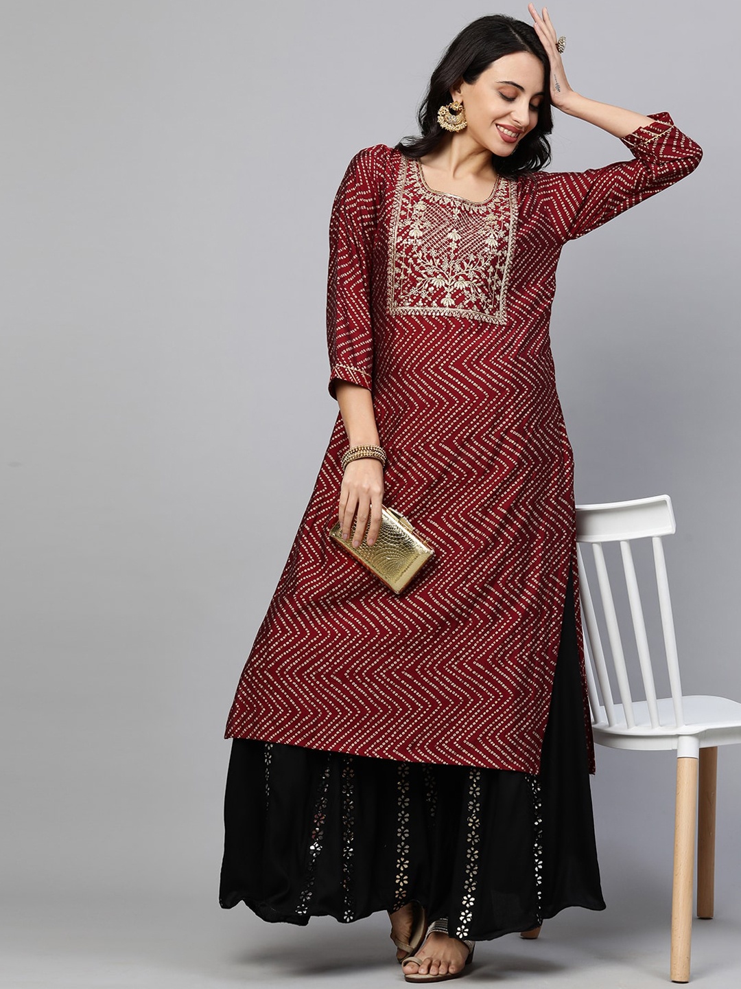 

FASHOR Women Maroon Geometric Printed Mirror Work Kurta
