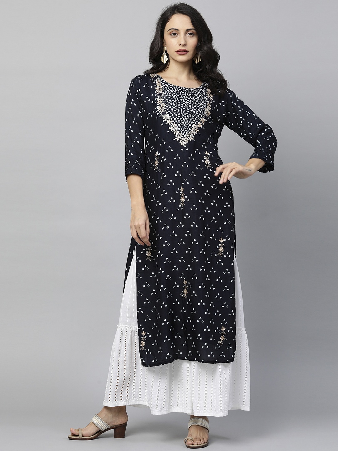 

FASHOR Women Blue Geometric Embroidered Thread Work Kurta