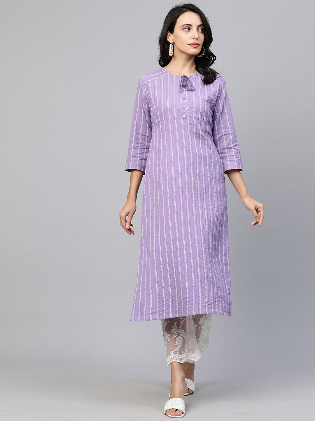

FASHOR Women Lavender Striped Keyhole Neck Thread Work Kurta