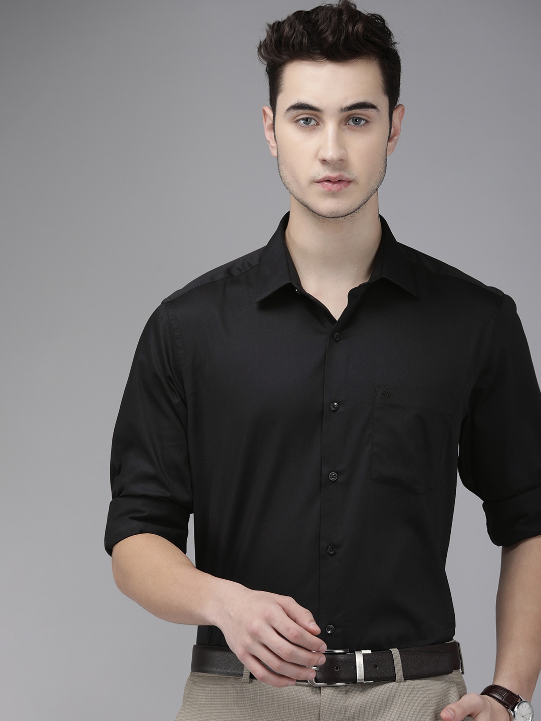 

Arrow Men Black Solid Slim Fit Pure Cotton Formal Shirt