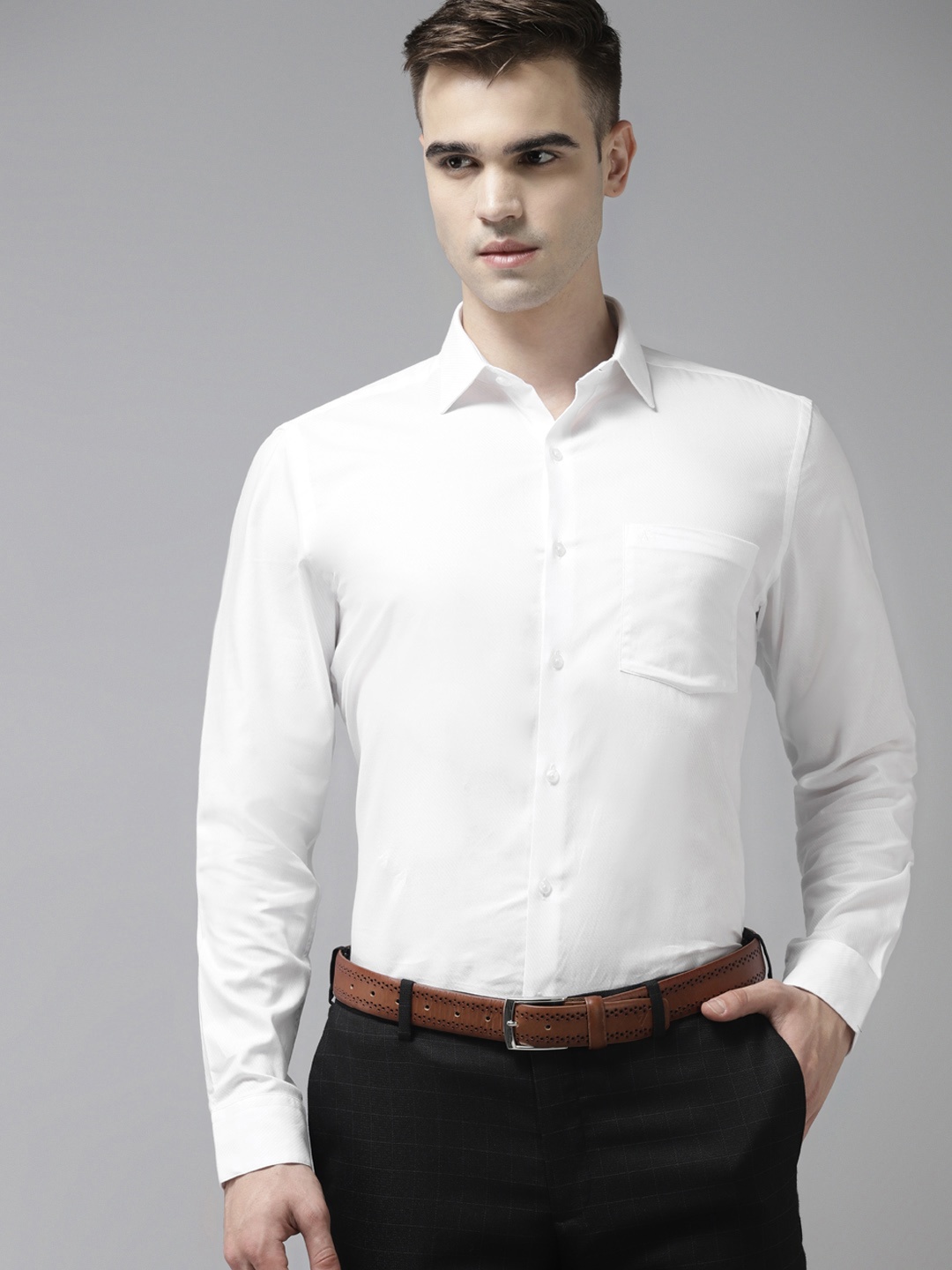 

Arrow Men White Solid Cotton Formal Shirt