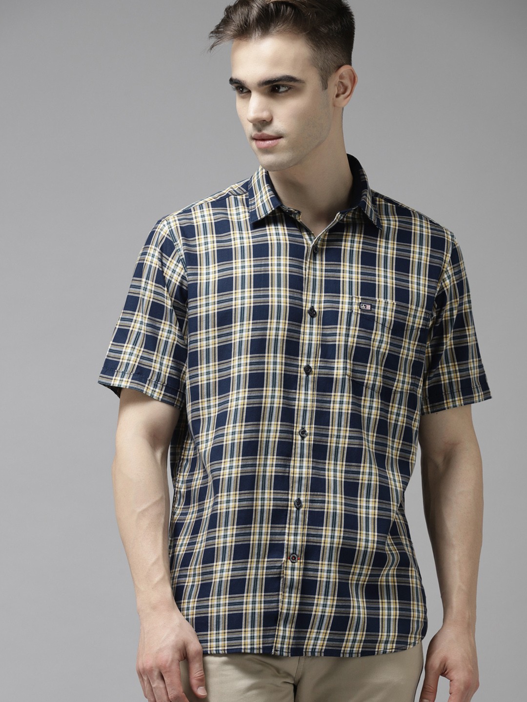 

Arrow Men Blue & White Pure Cotton Tartan Checks Checked Slim Shirt