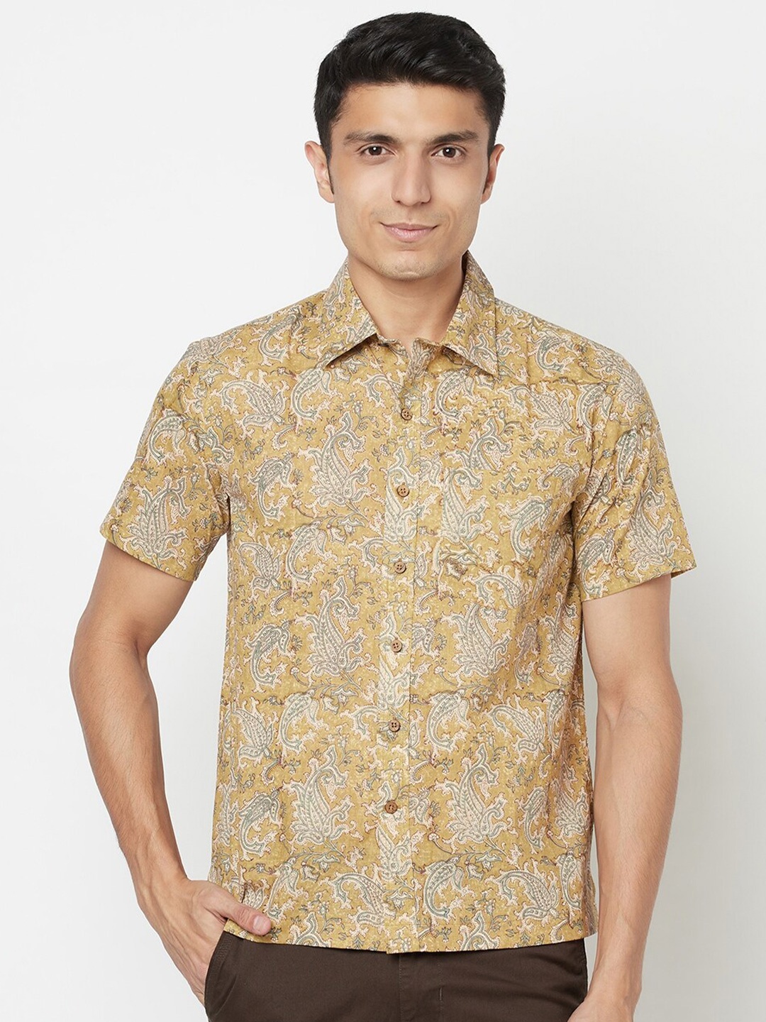 

Fabindia Men Beige Floral Opaque Printed Casual Shirt