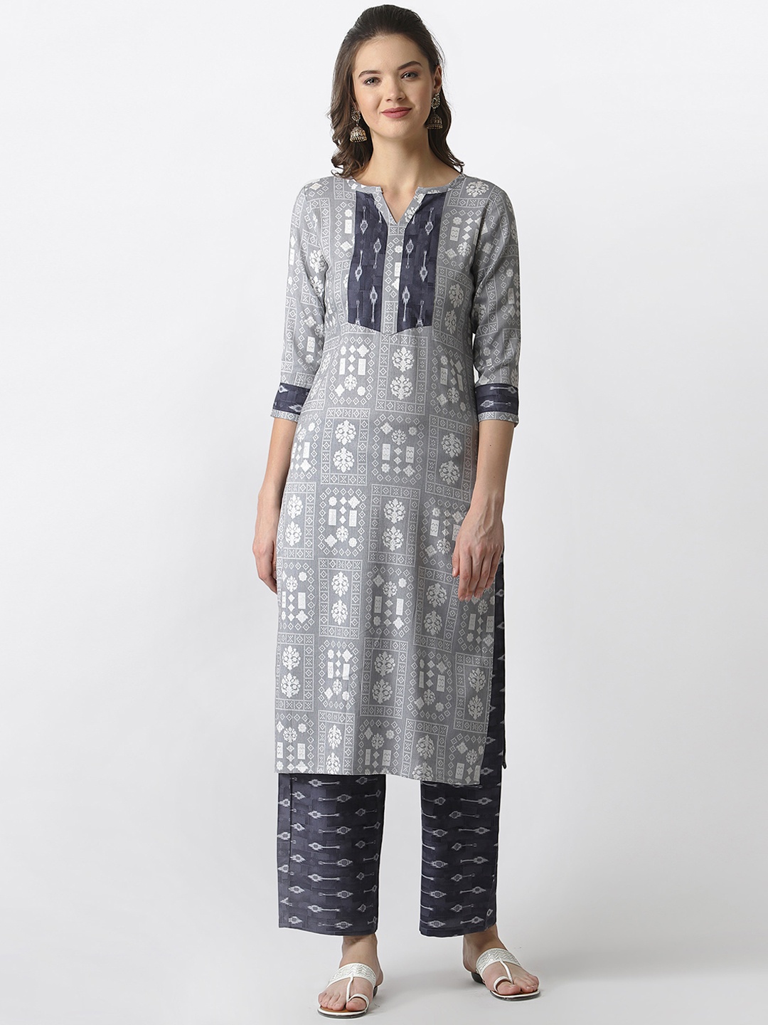 

SANISA Women Grey Ethnic Motifs Printed Regular Kurta with Palazzos