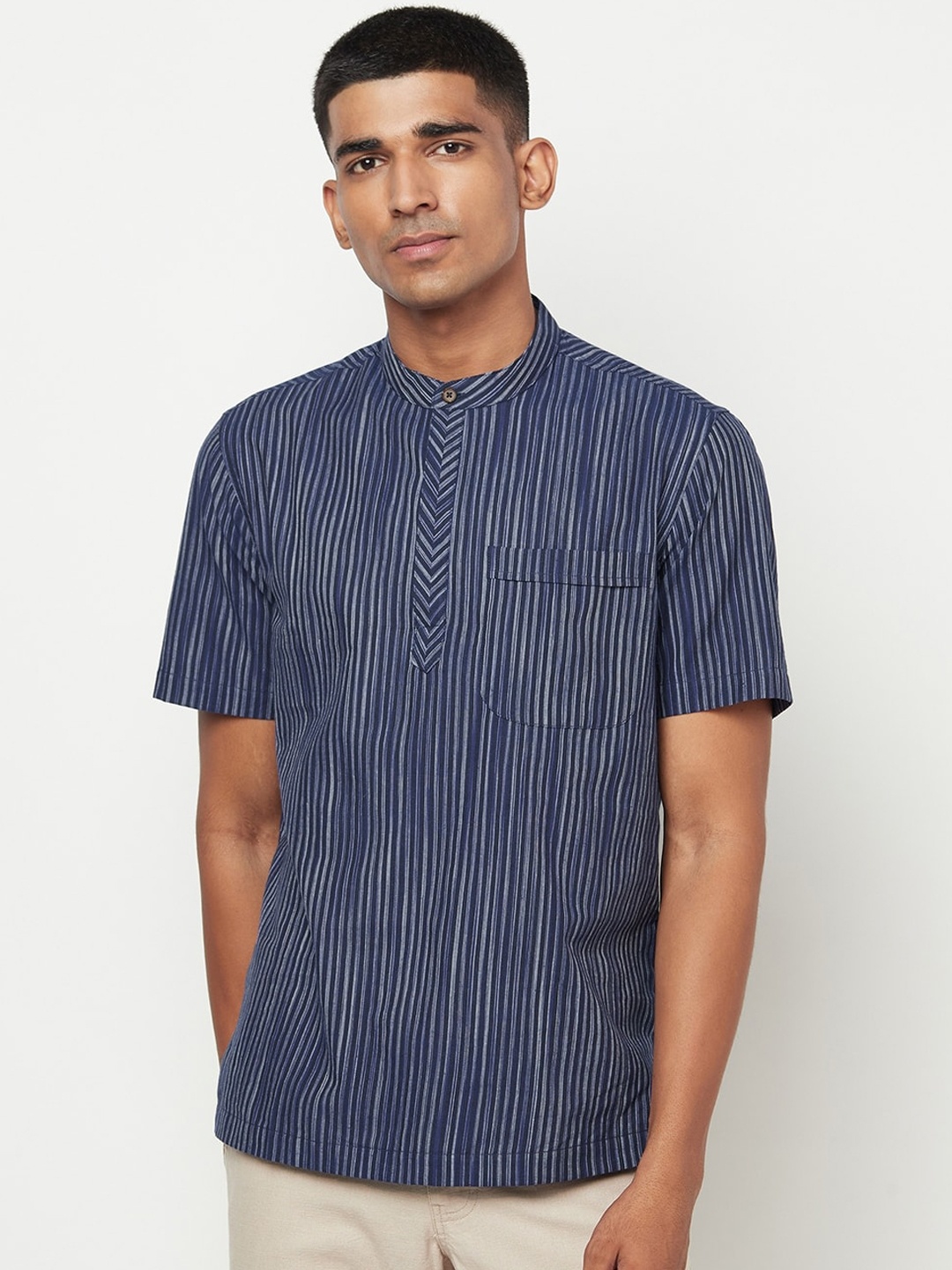 

Fabindia Men Blue & White Striped Cotton Short Kurta