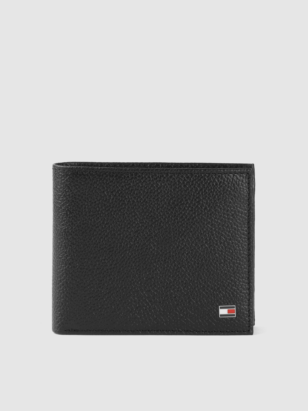 

Tommy Hilfiger Men Black Leather Two Fold Wallet