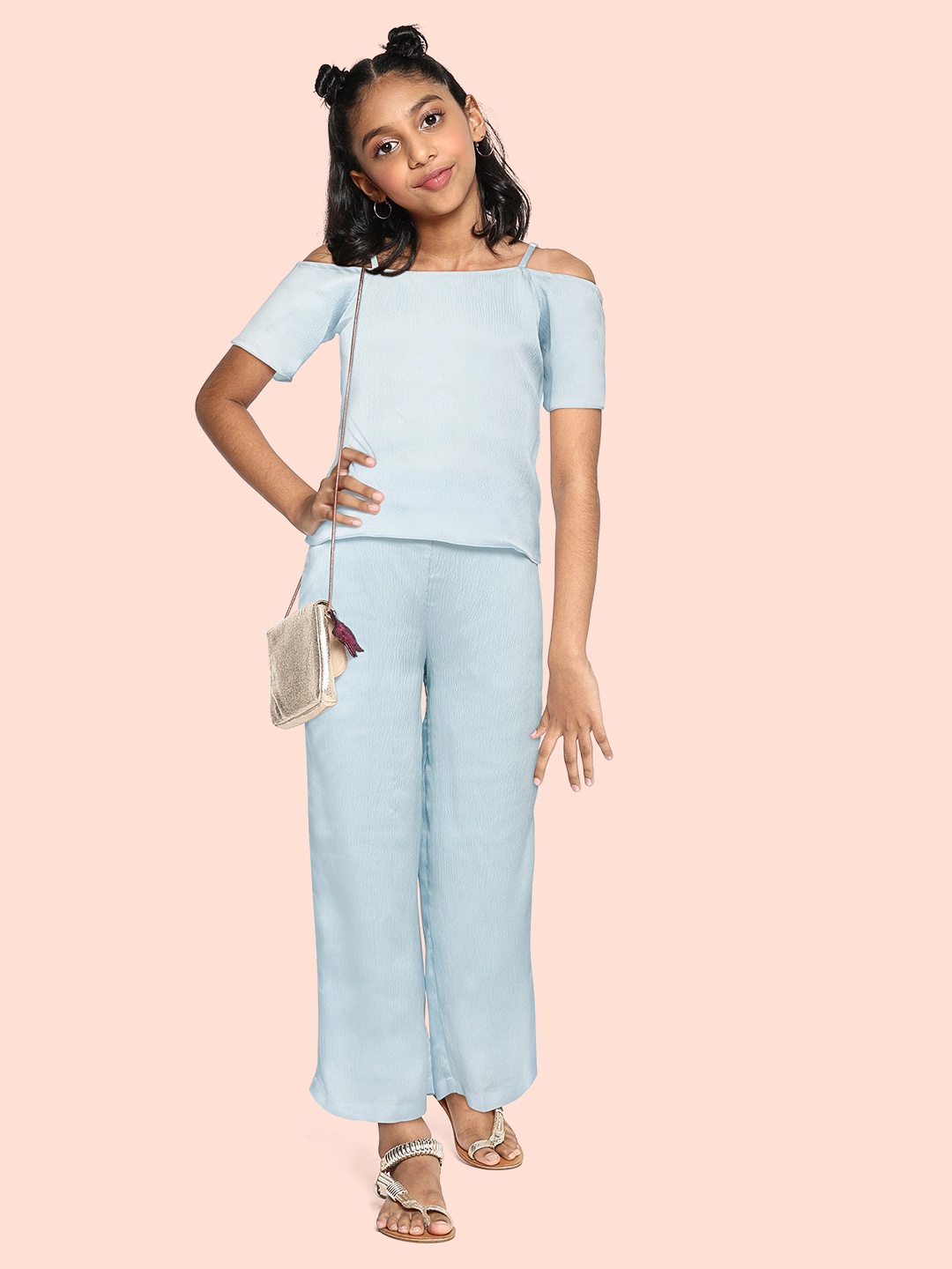 

AND Girls Blue Polyester Shoulder Straps Self Design Seersucker Top & Trousers Set
