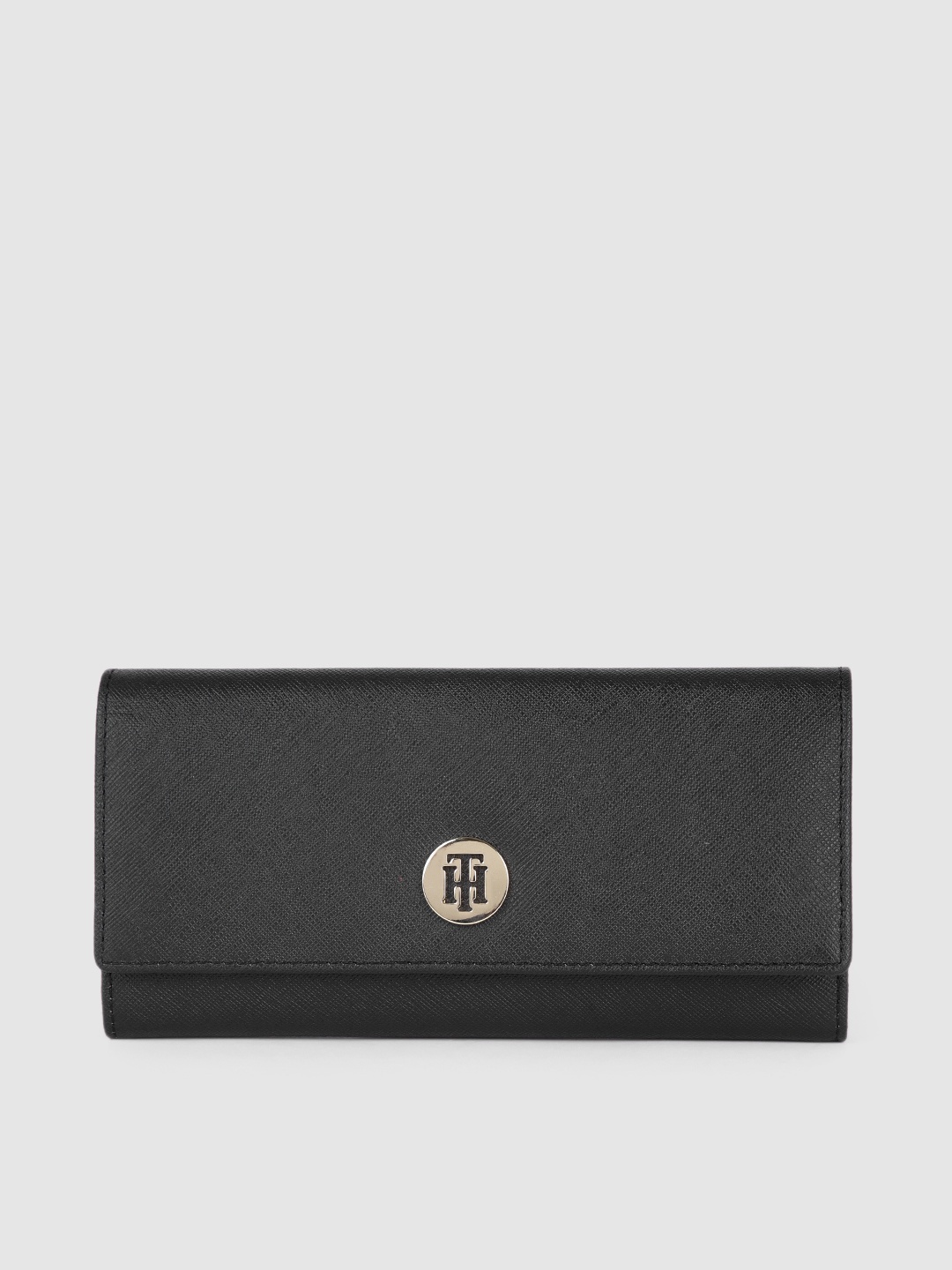 

Tommy Hilfiger Women Black Leather Three Fold Wallet