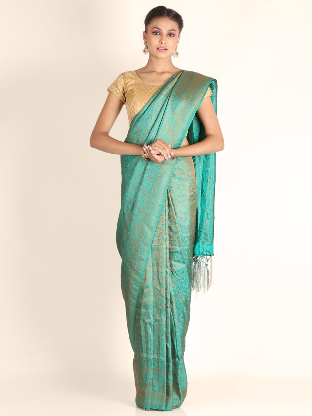 

KAJREE Green & Gold-Toned Woven Design Zari Brocade Khadi Saree