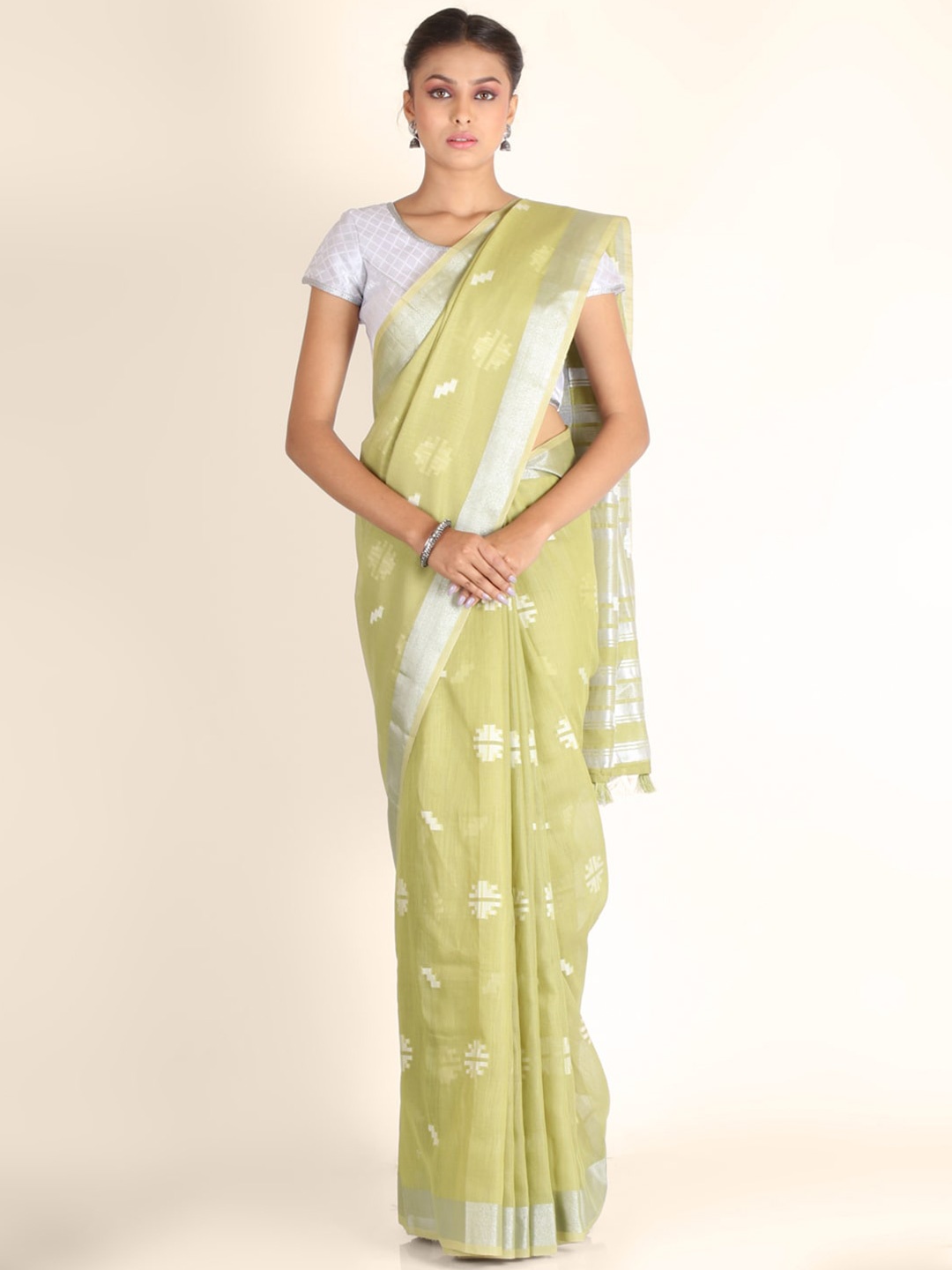 

KAJREE Olive Green & Silver-Toned Woven Design Zari Pure Linen Khadi Saree