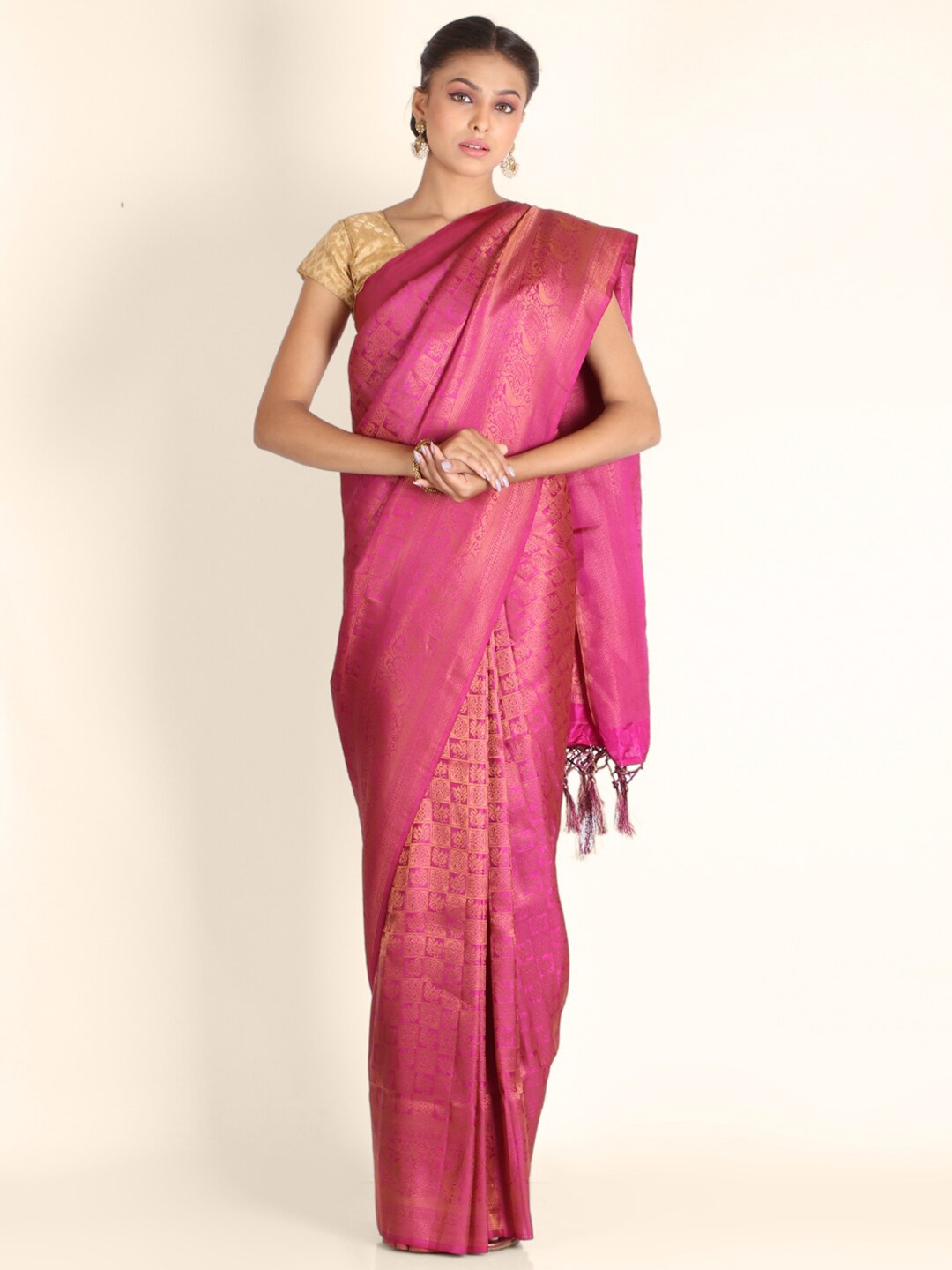

KAJREE Magenta & Gold-Toned Woven Design Zari Brocade Khadi Saree