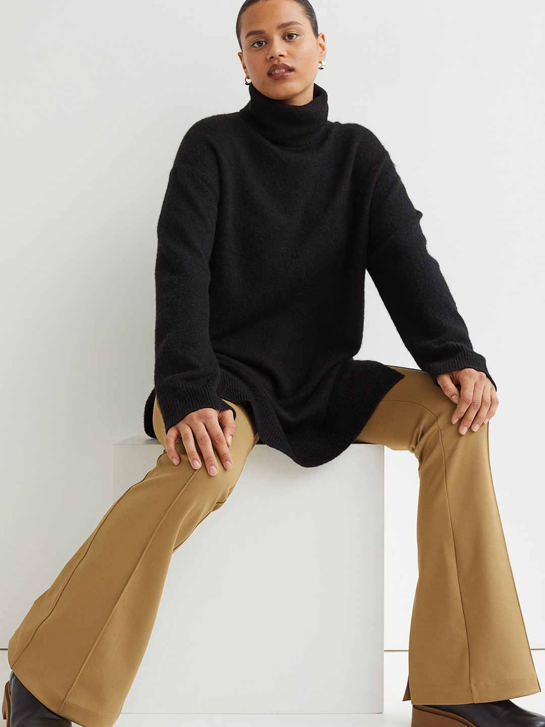 

H&M Women Black Solid Polo-Neck Jumper