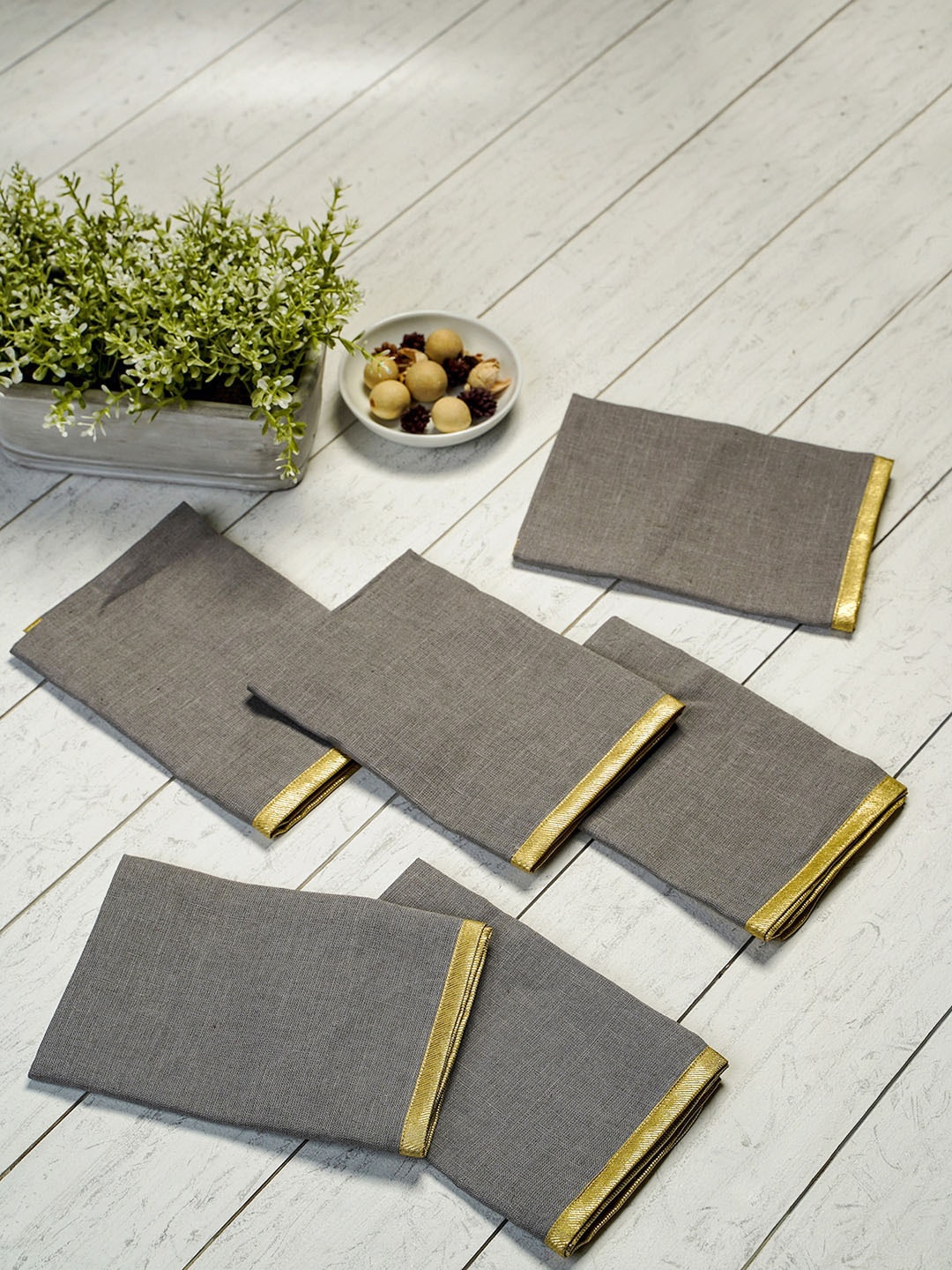 

Pure Home and Living Set Of 6 Gold & Grey Solid Pablo Table Napkins