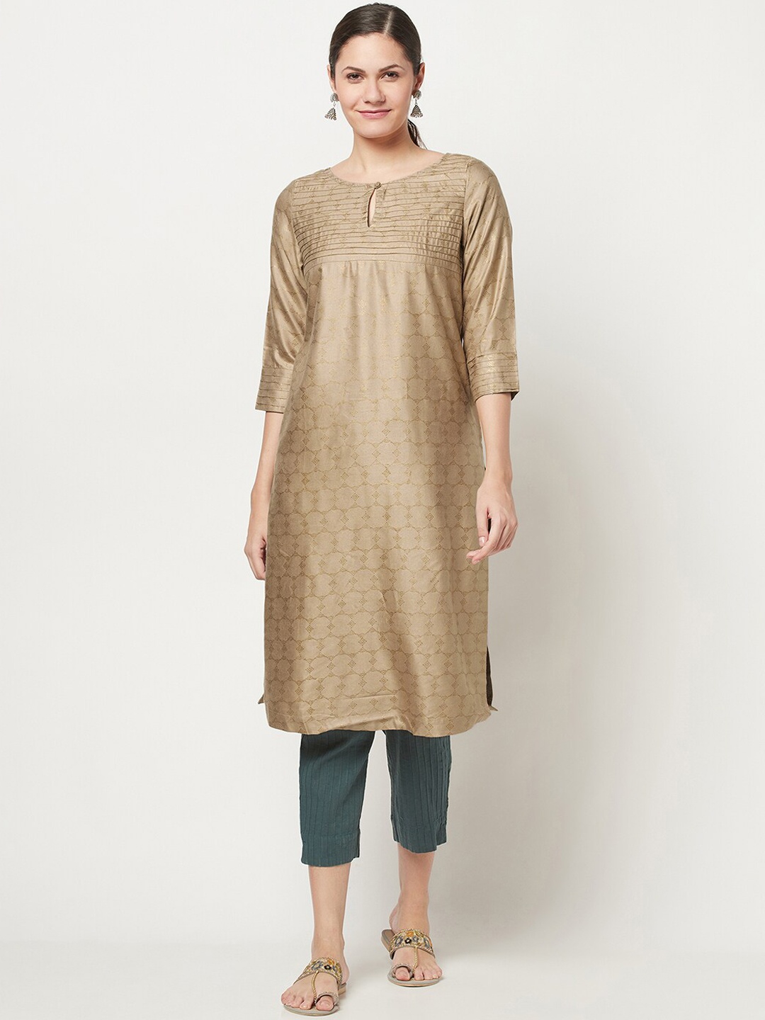 

Fabindia Women Beige & Gold-Toned Geometric Printed Keyhole Neck Thread Work Kurta