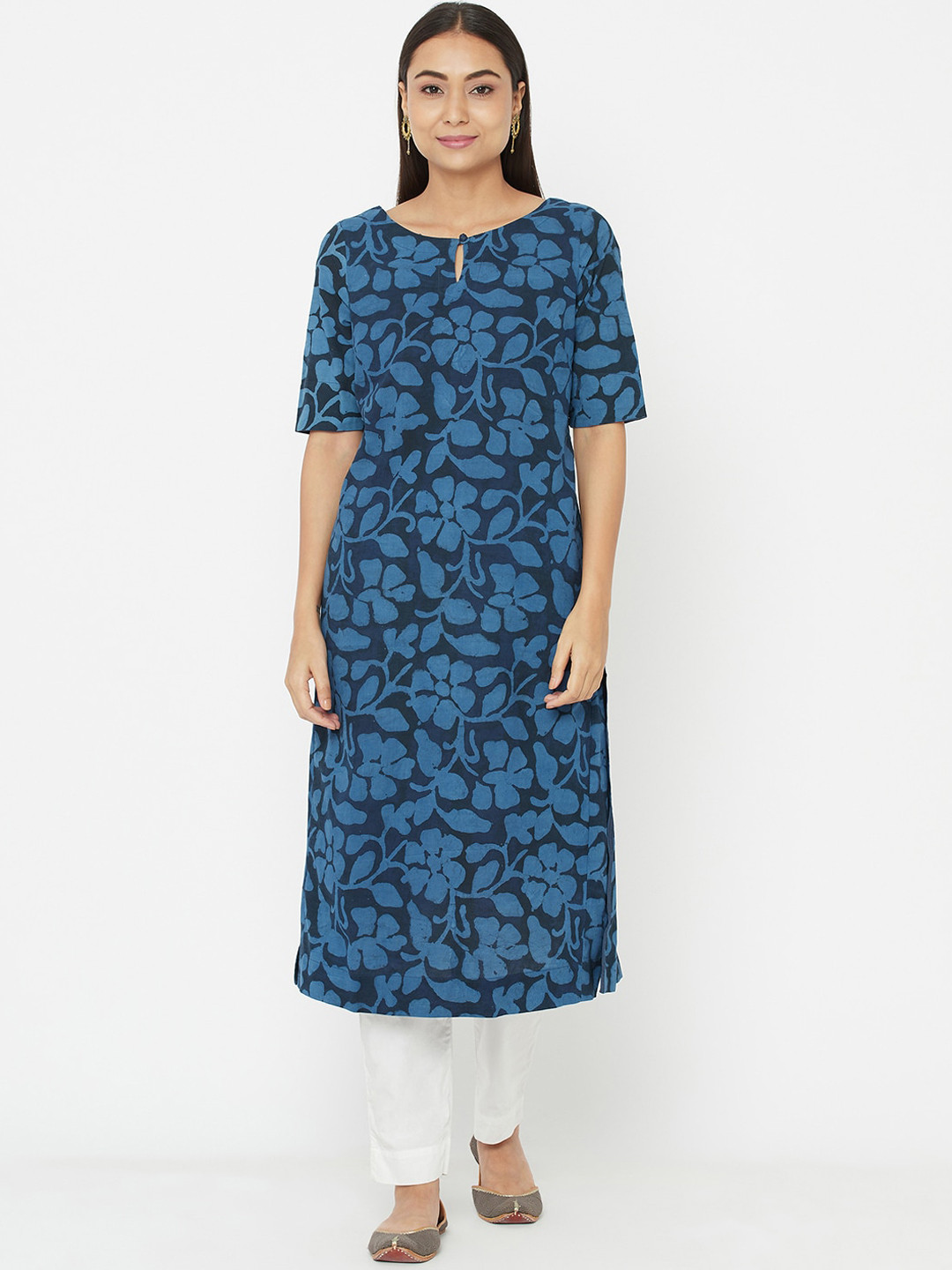 

Fabindia Women Blue Printed Keyhole Neck Flared Sleeves Kurta