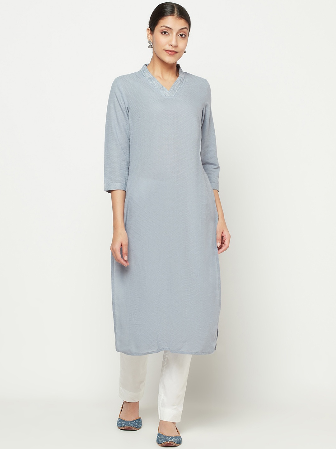 

Fabindia Women Blue Thread Work Cotton Dobby Kurta
