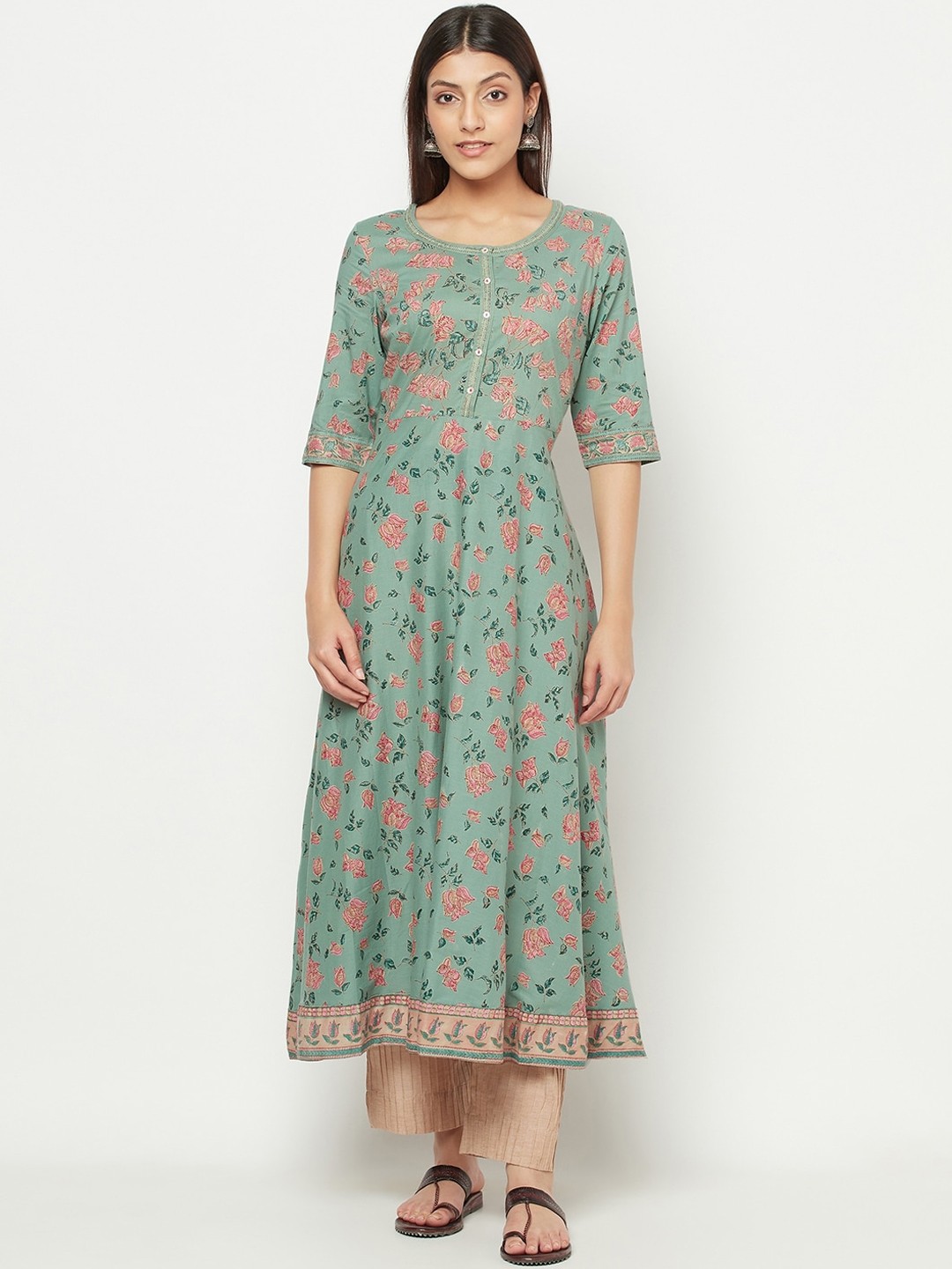 

Fabindia Women Green Floral Printed Flared Sleeves Kurta