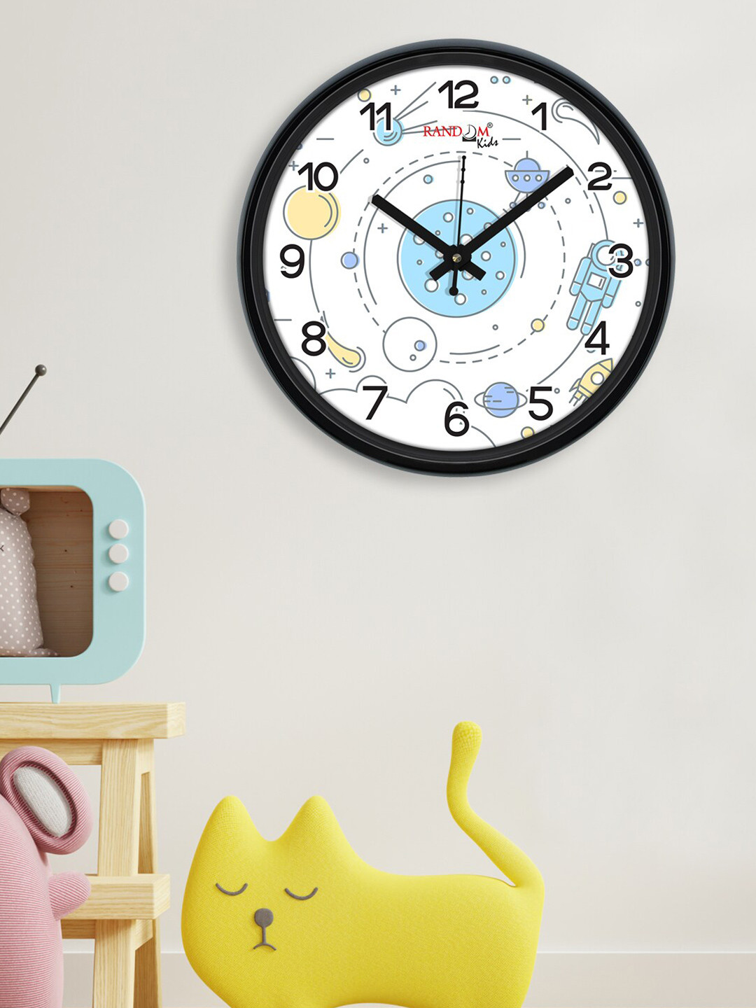 

RANDOM White & Blue Printed Contemporary Round Analogue Wall Clock