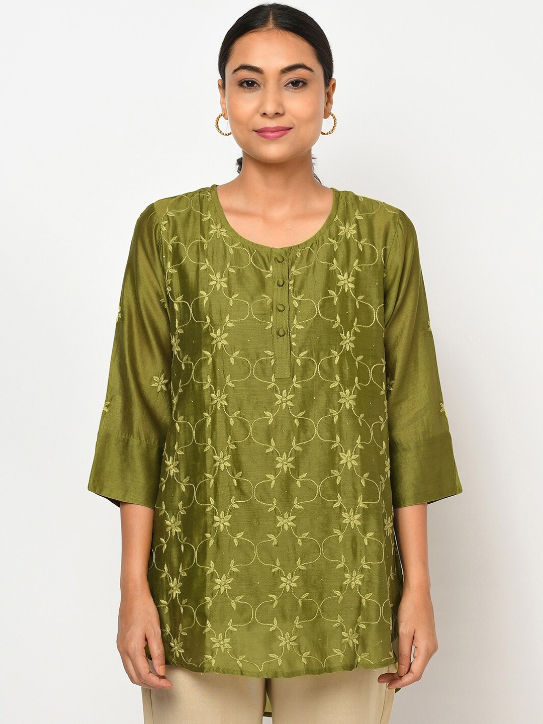 

Fabindia Women Green Embroidered Flared Sleeves Kurta