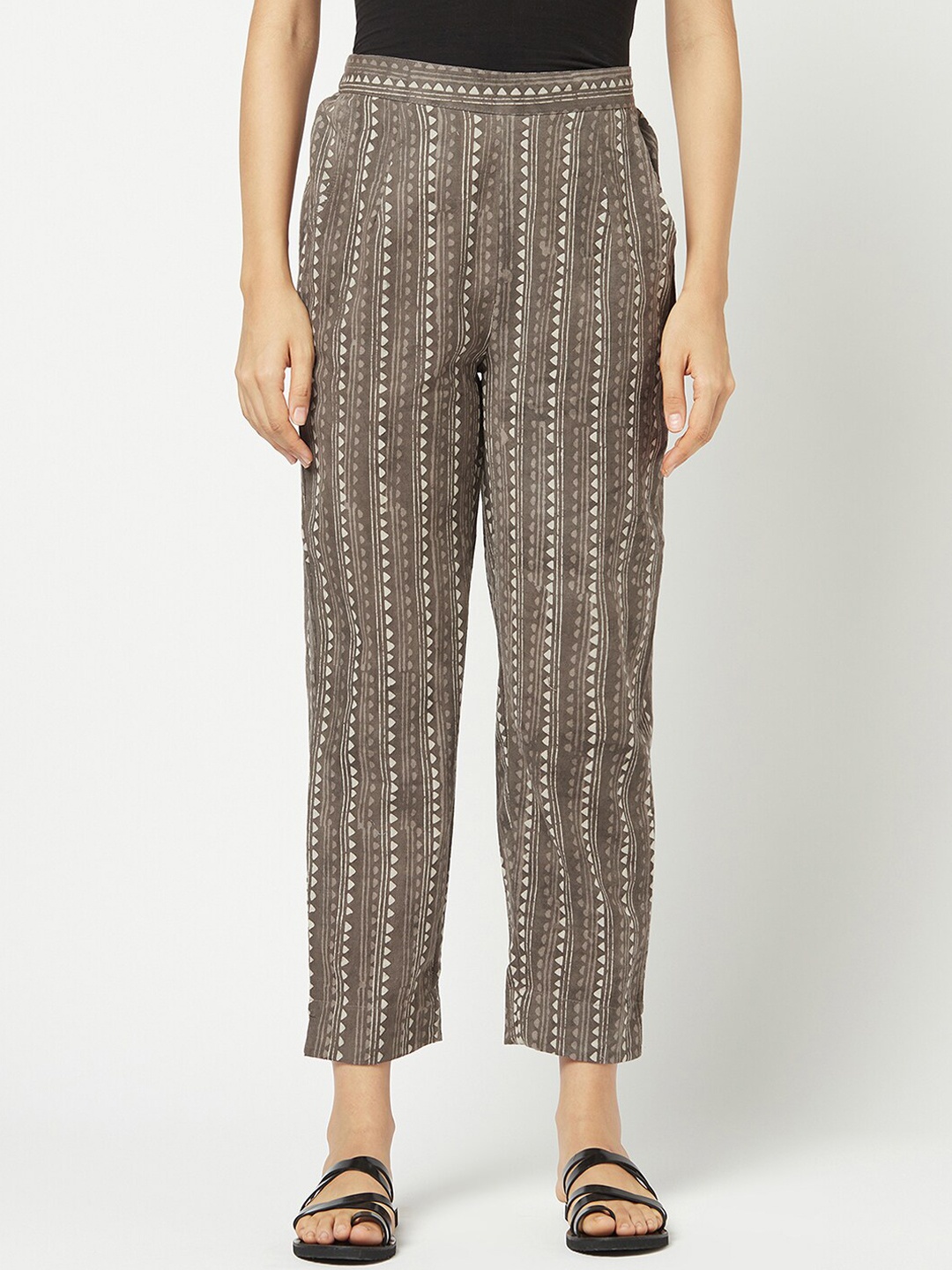 

Fabindia Women Grey Printed Trousers