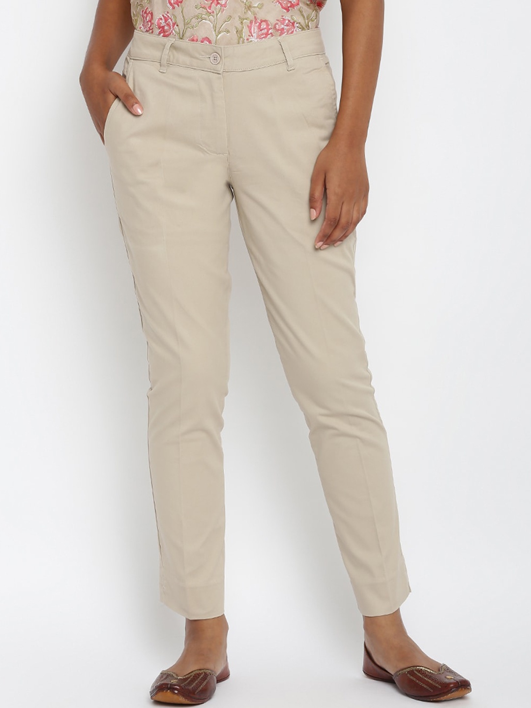 

Fabindia Women White Slim Fit Cigerette Trousers