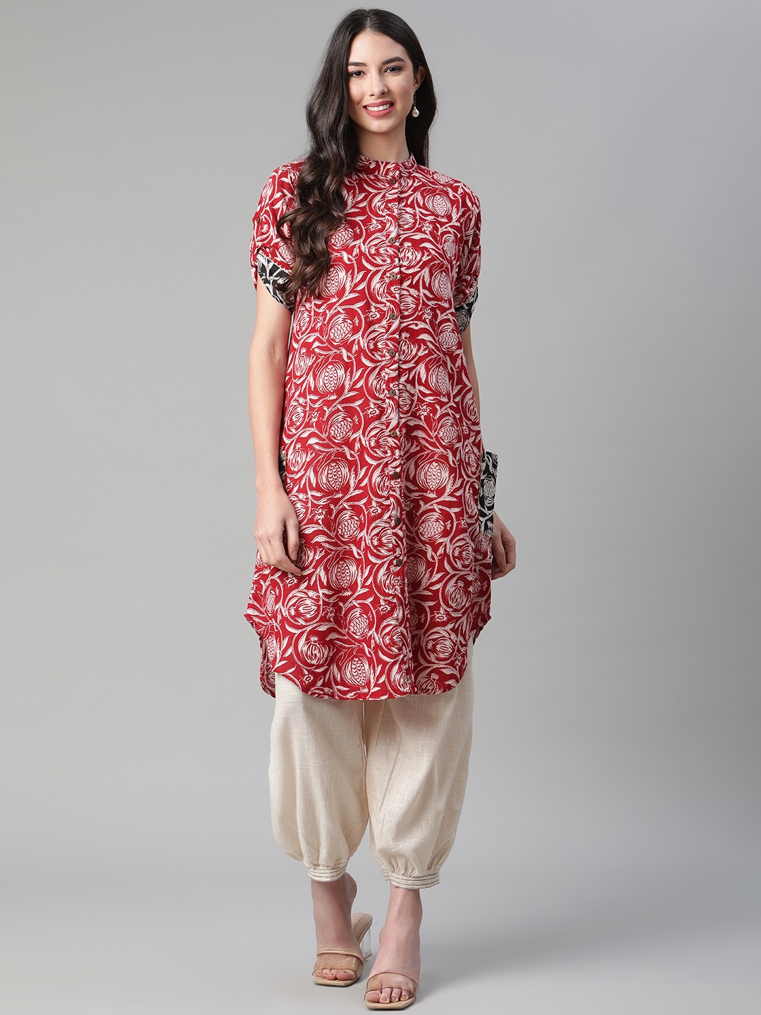 

Sakhi Jaipur Women Red & Off White Quirky Printed Regular Cotton Kurta with Salwar