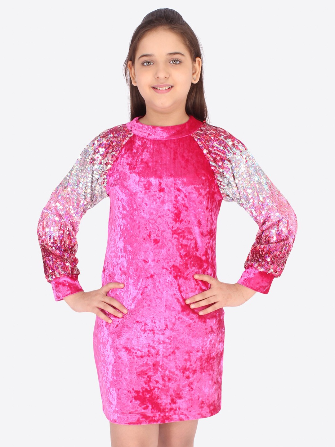 

CUTECUMBER Pink Velvet Sheath Dress
