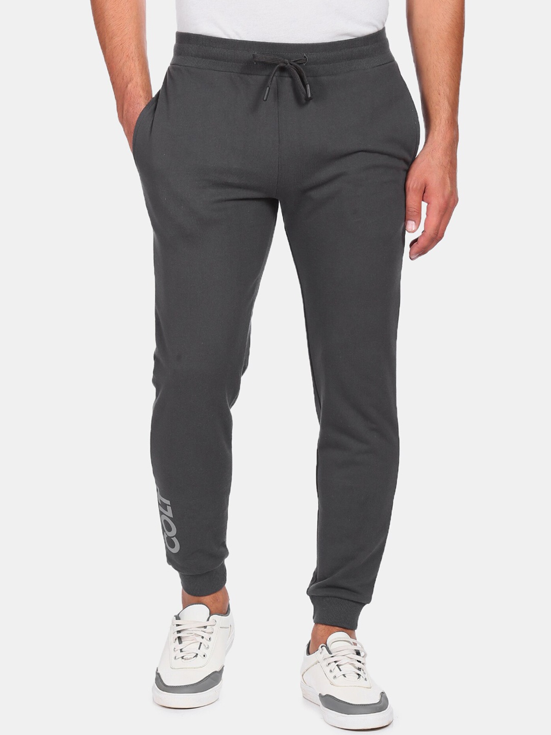 

Colt Men Grey Solid Joggers