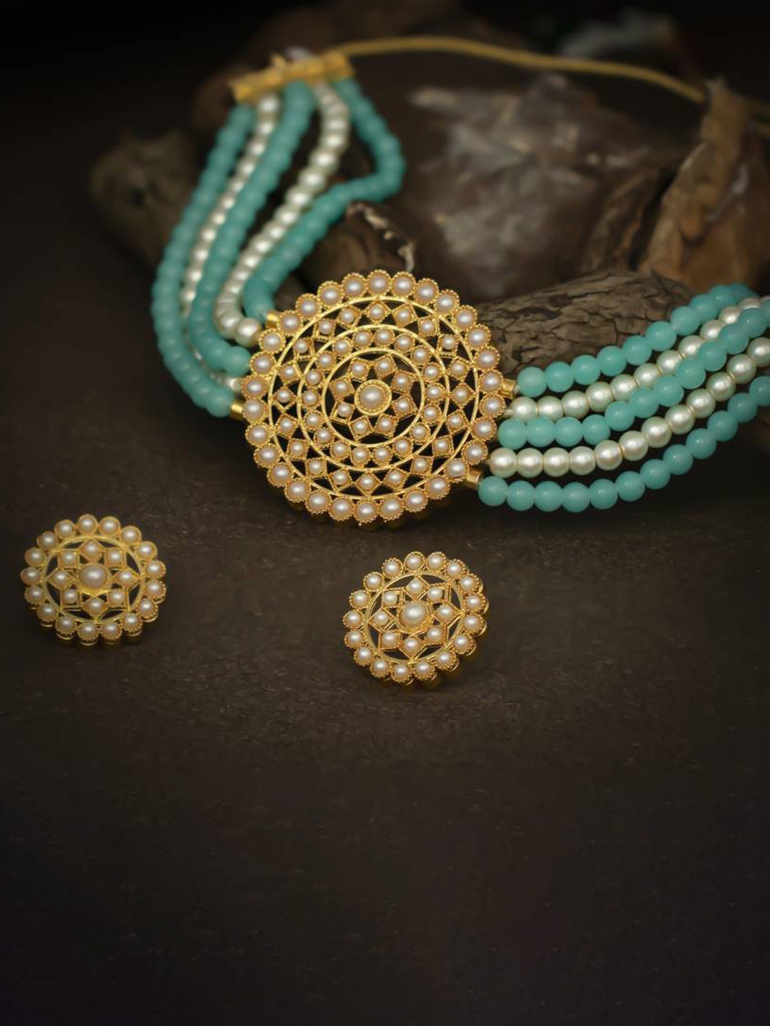 

ASMITTA JEWELLERY Turquoise Blue & Gold-Plated Pearl Beaded Choker Jewellery Set