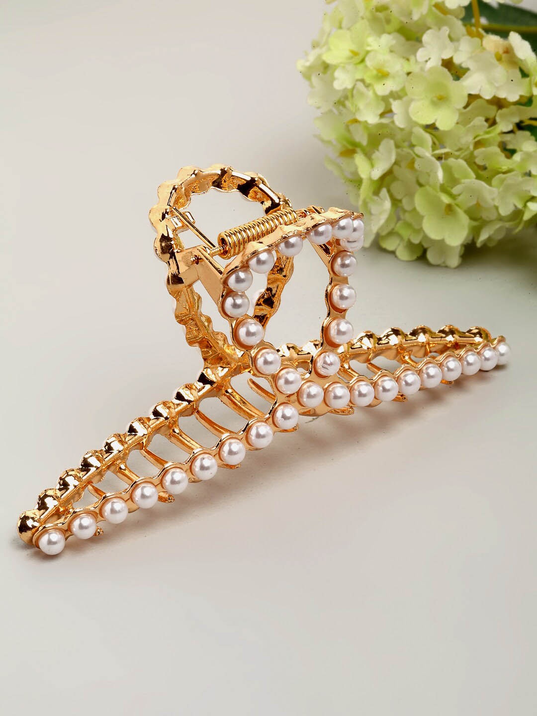

Ferosh Women Gold-Toned Embellished Ornate Pearl Hair Clutch