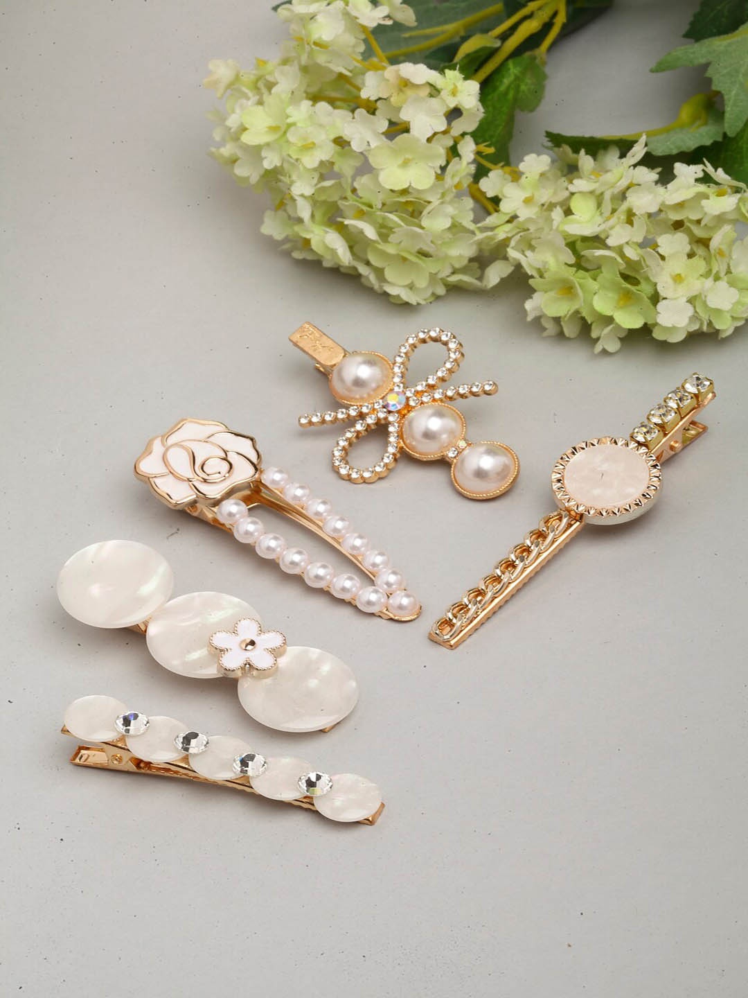 

Ferosh Women Gold-Toned & White Set of 5 Zabuni Pearl Embellished Hair Accessory Set