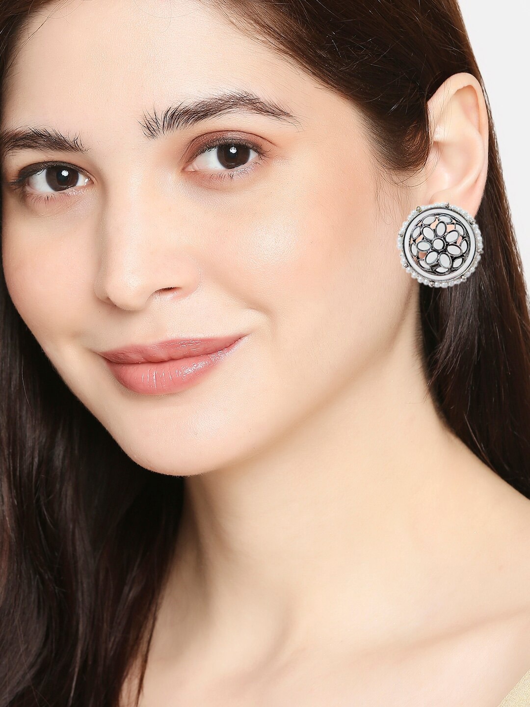 

OOMPH Silver-Toned & White Oxidised Floral Studs