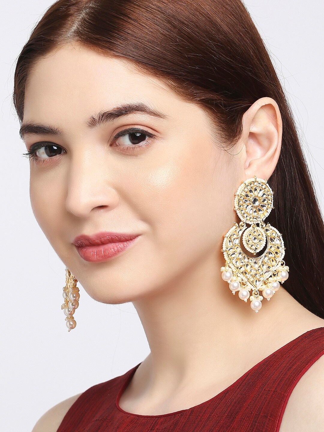 

OOMPH Gold-Toned Heart Shaped Chandbalis Earrings