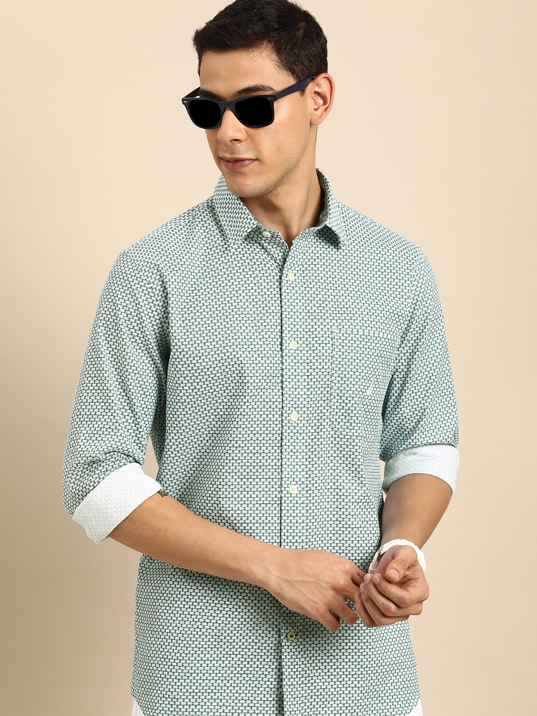 

Nautica Men Off White & Teal Blue Micro Ditsy Printed Casual Shirt